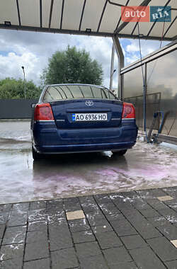 Седан Toyota Avensis 2005 в 