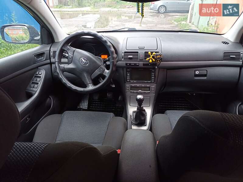 Универсал Toyota Avensis 2008 в Луцке
