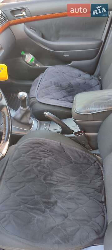 Седан Toyota Avensis 2008 в Кам'янець-Подільському