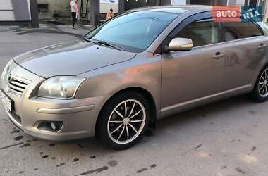 Седан Toyota Avensis 2006 в Виннице