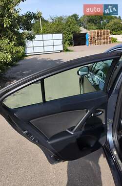 Седан Toyota Avensis 2010 в 