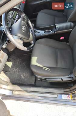 Седан Toyota Avensis 2010 в 