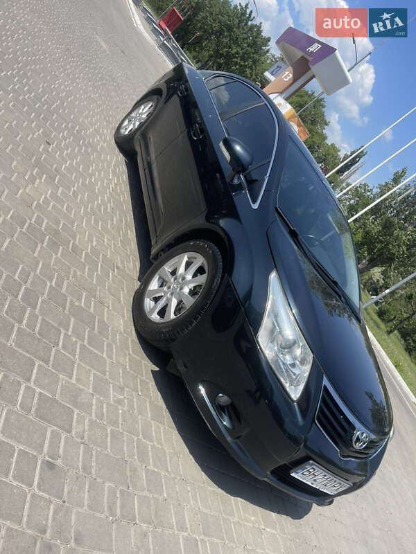 Седан Toyota Avensis 2011 в Одессе
