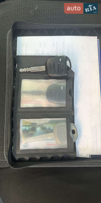Седан Toyota Avensis 2008 в Івано-Франківську