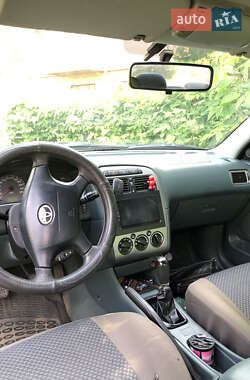 Седан Toyota Avensis 2000 в 