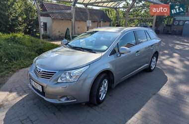 Универсал Toyota Avensis 2011 в Львове