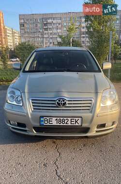 Седан Toyota Avensis 2004 в Николаеве