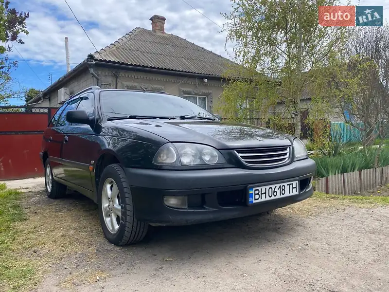 Toyota Avensis 1998
