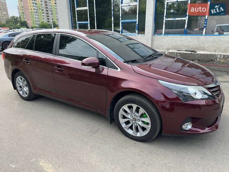 Универсал Toyota Avensis 2012 в Киеве фото 8 Универсал Toyota Avensis 2012 в Киеве