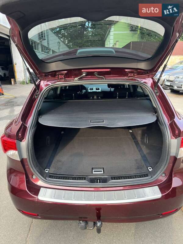 Универсал Toyota Avensis 2012 в Киеве фото 10 Универсал Toyota Avensis 2012 в Киеве