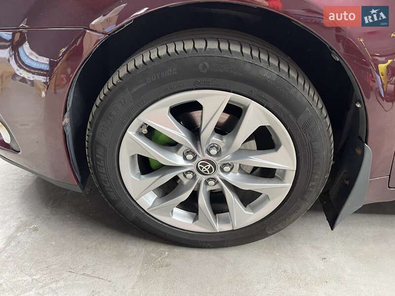 Универсал Toyota Avensis 2012 в Киеве фото 17 Универсал Toyota Avensis 2012 в Киеве