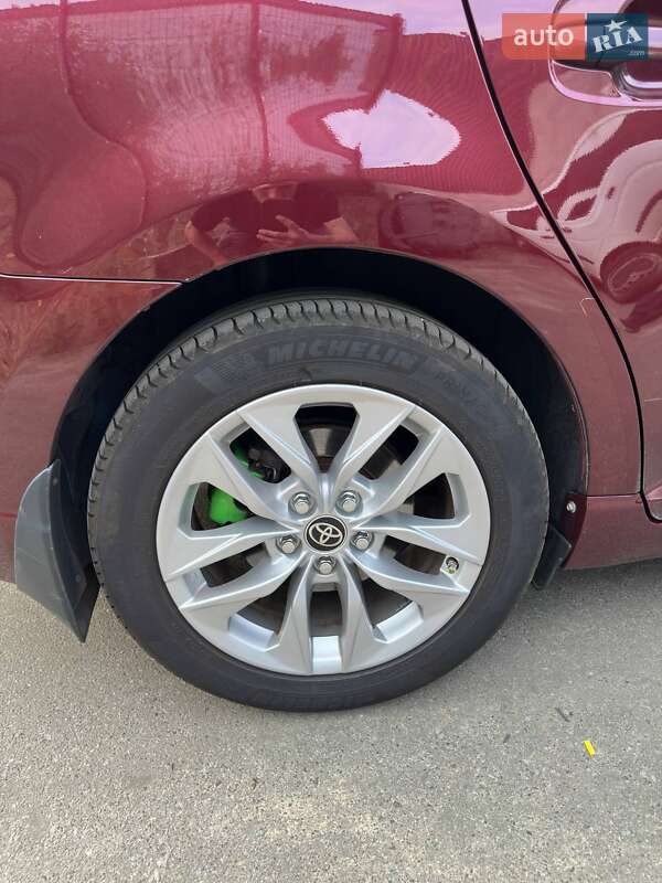 Универсал Toyota Avensis 2012 в Киеве фото 38 Универсал Toyota Avensis 2012 в Киеве