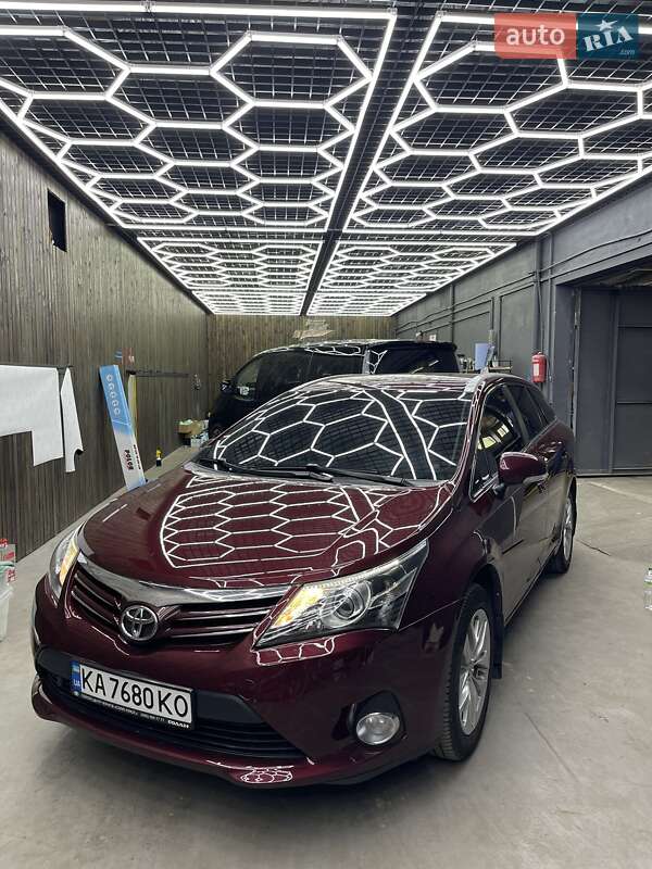 Универсал Toyota Avensis 2012 в Киеве фото 43 Универсал Toyota Avensis 2012 в Киеве