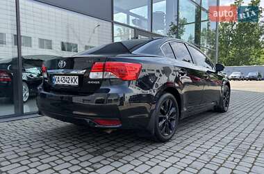 Седан Toyota Avensis 2015 в 