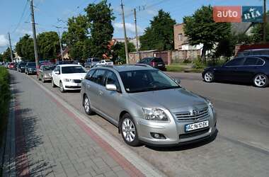 Універсал Toyota Avensis 2007 в Луцьку