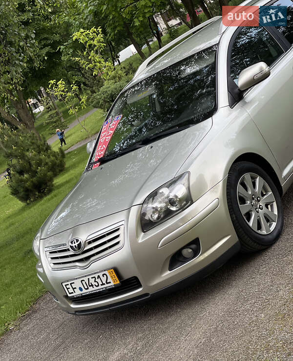 Универсал Toyota Avensis 2008 в Хмельницком