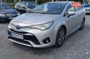 Универсал Toyota Avensis 2016 в Ровно