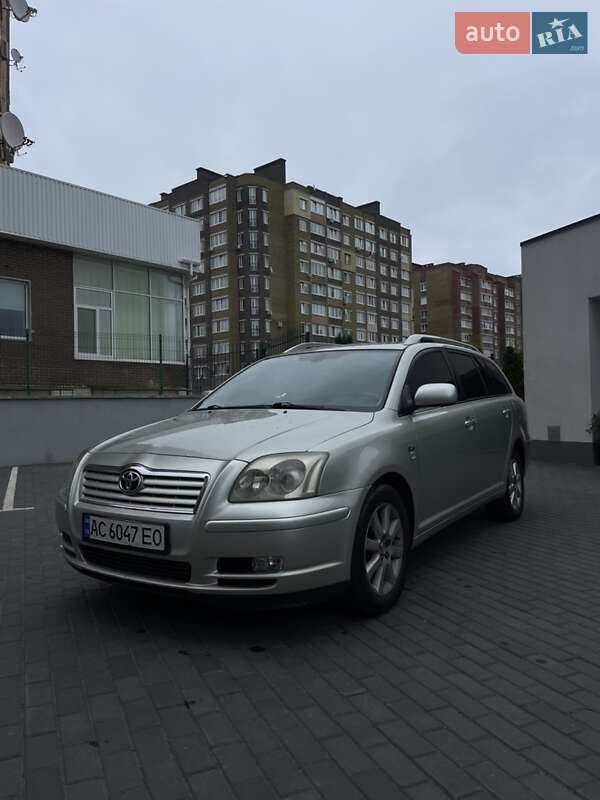 Универсал Toyota Avensis 2004 в 