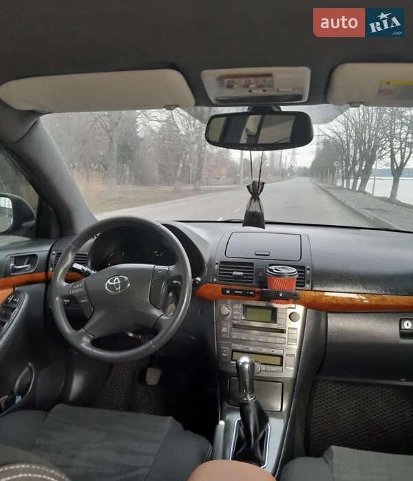 Седан Toyota Avensis 2006 в Ивано-Франковске фото 13 Седан Toyota Avensis 2006 в Ивано-Франковске
