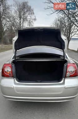 Седан Toyota Avensis 2006 в 