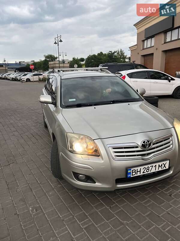 Универсал Toyota Avensis 2006 в Одессе