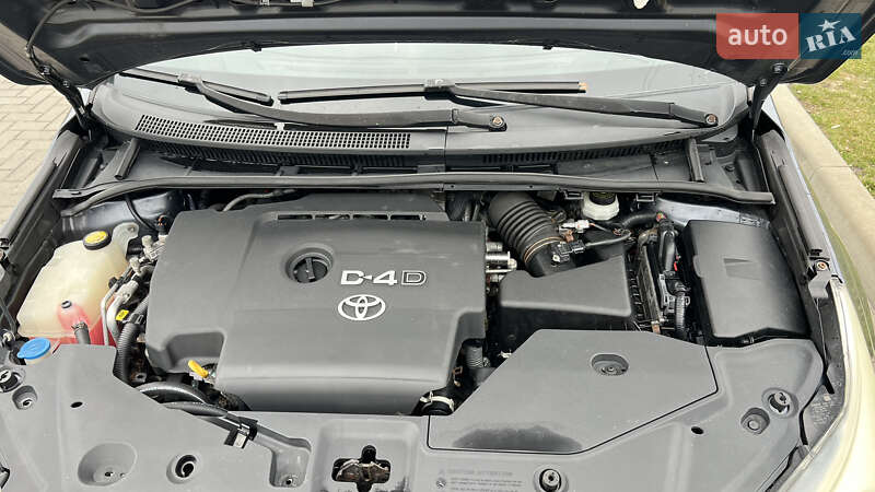 Универсал Toyota Avensis 2008 в Луцке