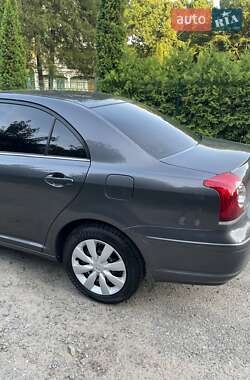 Седан Toyota Avensis 2008 в 