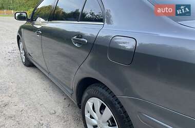 Седан Toyota Avensis 2008 в 