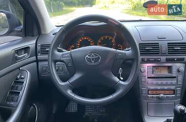 Седан Toyota Avensis 2008 в 