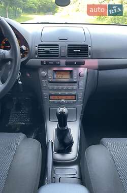 Седан Toyota Avensis 2008 в 