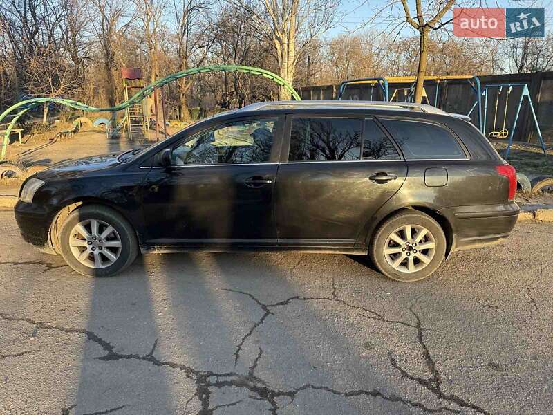 Універсал Toyota Avensis 2006 в Запоріжжі