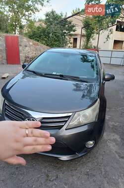 Седан Toyota Avensis 2012 в Києві