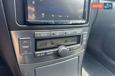 Универсал Toyota Avensis 2008 в 