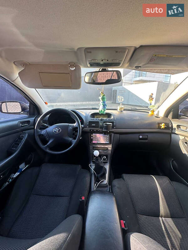Toyota Avensis 2006