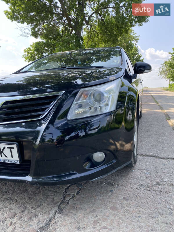 Универсал Toyota Avensis 2010 в Кодыме