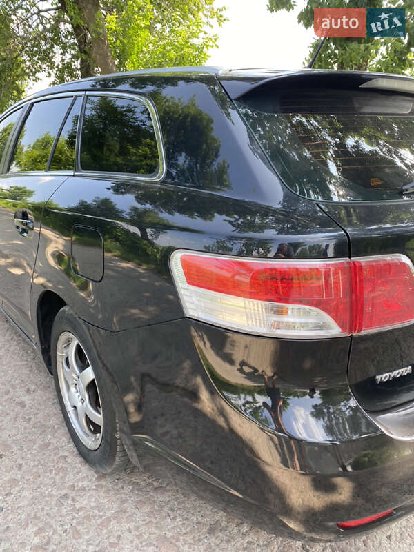 Универсал Toyota Avensis 2010 в Кодыме