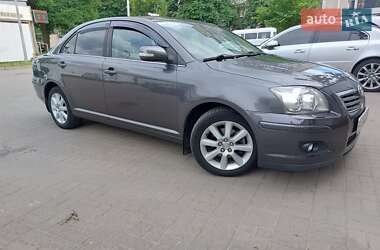 Седан Toyota Avensis 2008 в Киеве