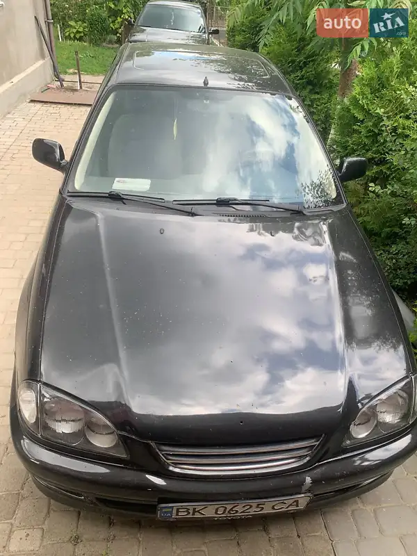 Toyota Avensis 1999