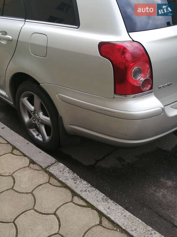 Универсал Toyota Avensis 2008 в Хмельницком