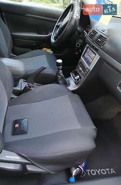 Универсал Toyota Avensis 2008 в 