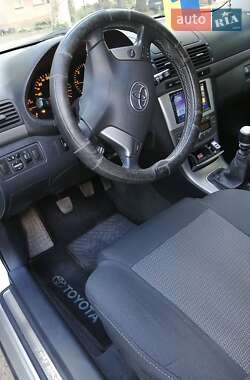 Универсал Toyota Avensis 2008 в 