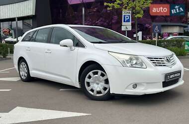 Універсал Toyota Avensis 2010 в Києві