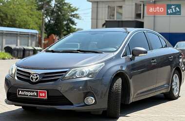 Седан Toyota Avensis 2012 в Одесі