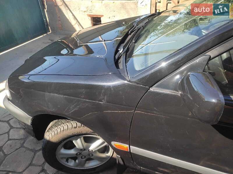 Седан Toyota Avensis 2000 в Одесі