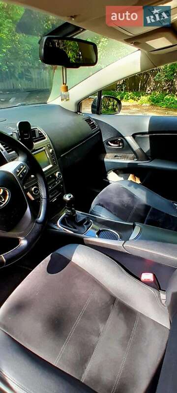 Универсал Toyota Avensis 2012 в Киеве