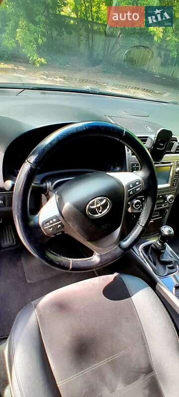 Универсал Toyota Avensis 2012 в Киеве