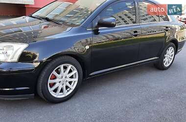 Лифтбек Toyota Avensis 2005 в Виннице