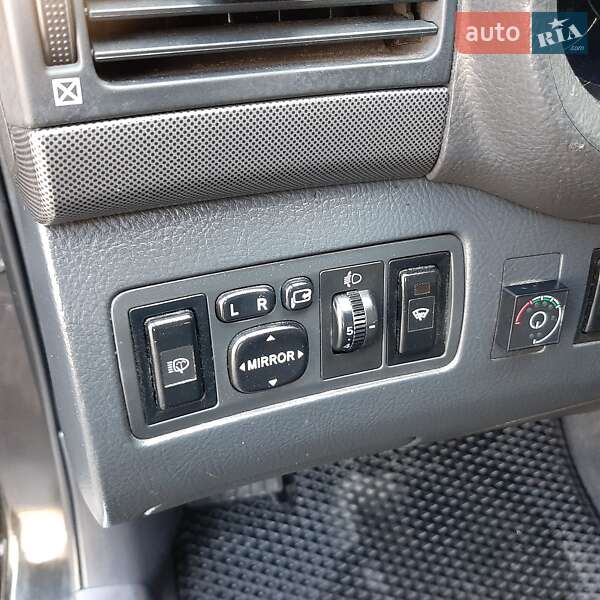 Ліфтбек Toyota Avensis 2005 в Вінниці