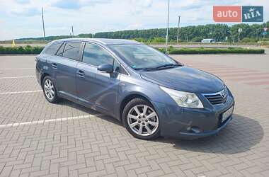 Універсал Toyota Avensis 2011 в Хмельницькому