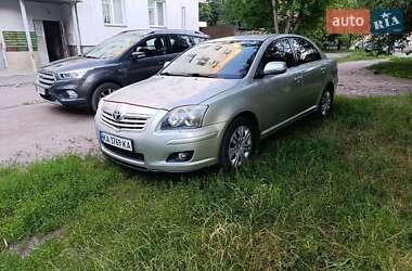 Седан Toyota Avensis 2008 в Гребенке